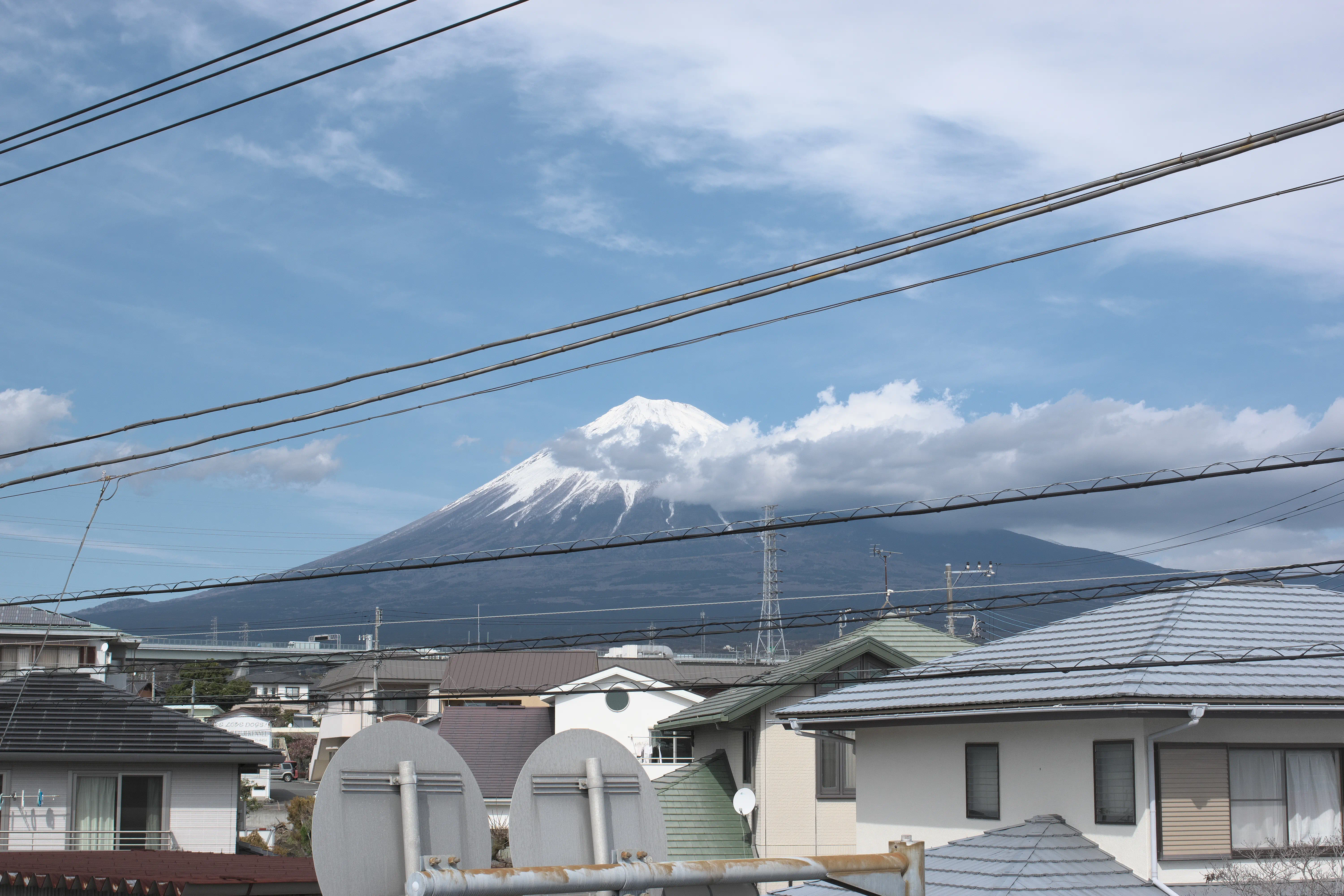 富士山とさわやか店舗外観の写真